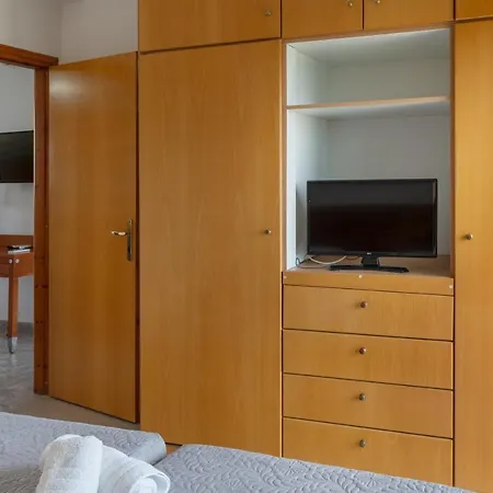 Apartment Elli's 2 *